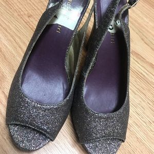 Madden Girl Size 6.5 Sparkle Shoes